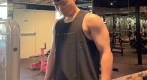 健身服套装还是单件买：搭配与尺码取舍 健身服 健身服套装还是单件买