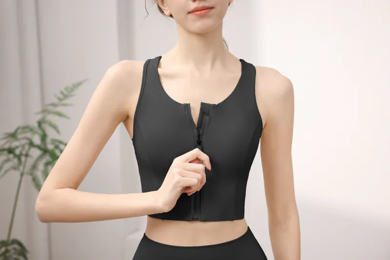 跑步服与健身服如何区分：按动作和口袋需求选 健身服 跑步服与健身服如何区分